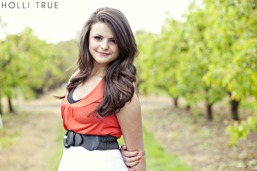eugeneoregonseniorphotographeralix1002 Holli True Senior