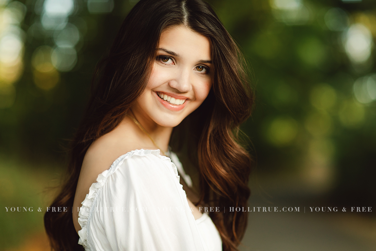 Rustic summer senior session in Eugene for an Oregon high school senior, Madison, by Holli True Photography